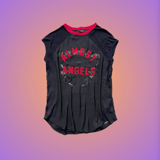 TOP M/L GUESS
