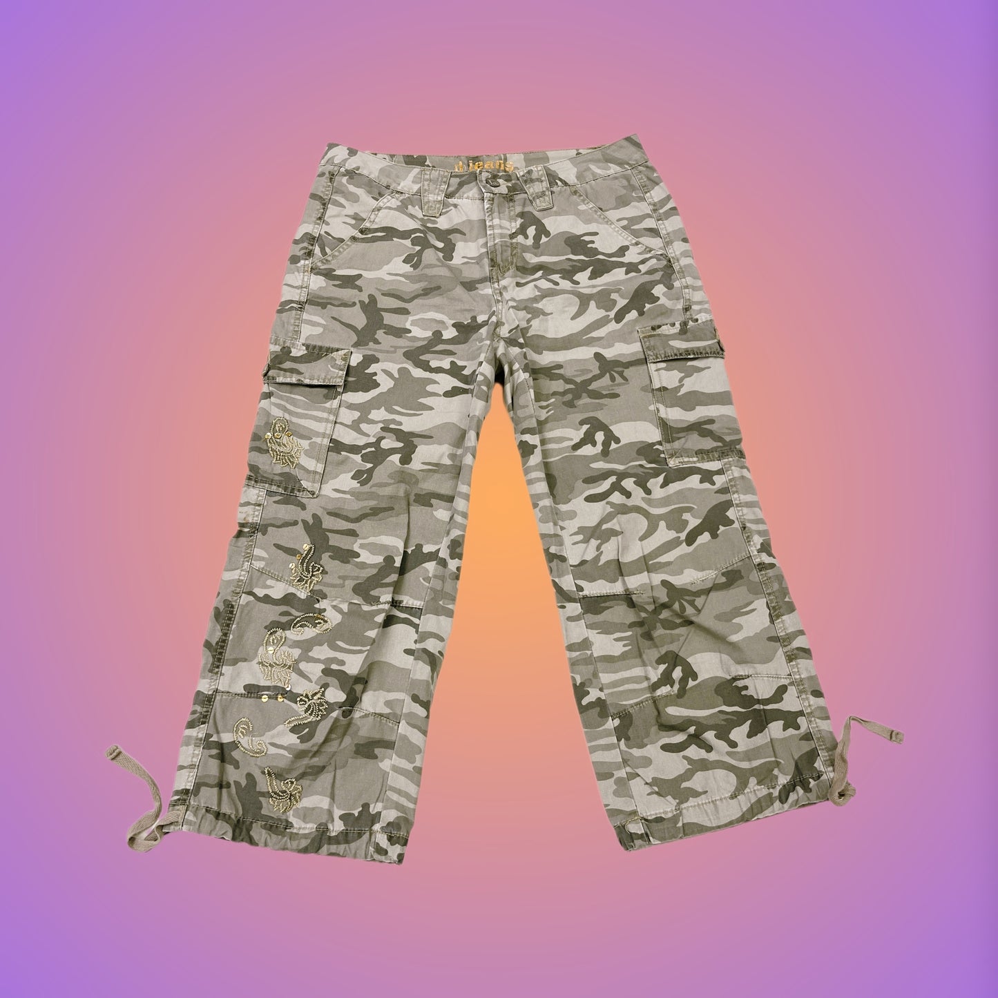 JORTS L from pliswholesale - Italian & euro Y2K supplier 💚