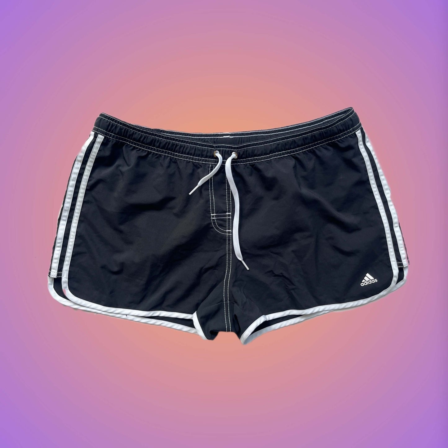 SHORTS L ADIDAS from pliswholesale - Italian & euro Y2K supplier 💚