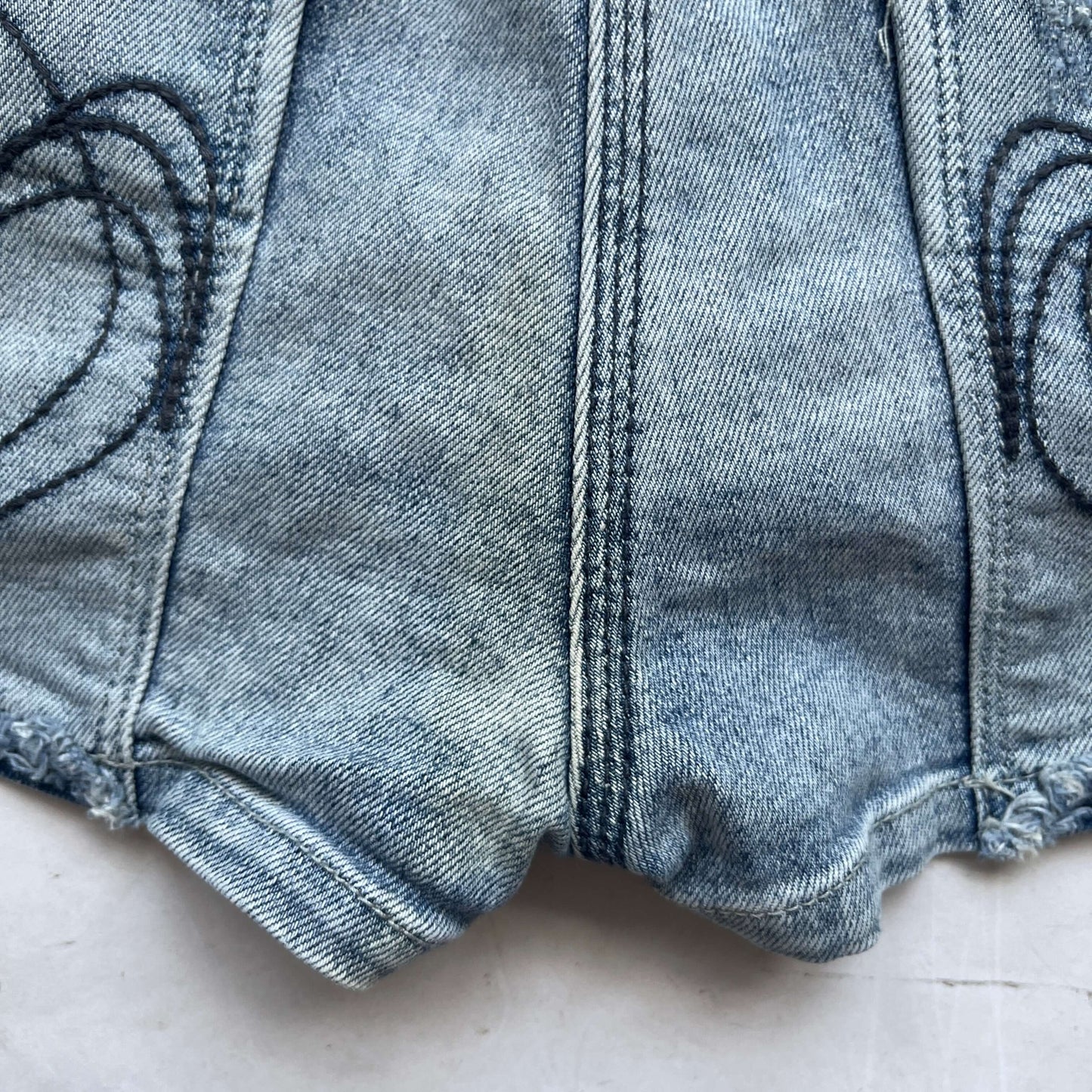 SHORTS L from pliswholesale - Italian & euro Y2K supplier 💚