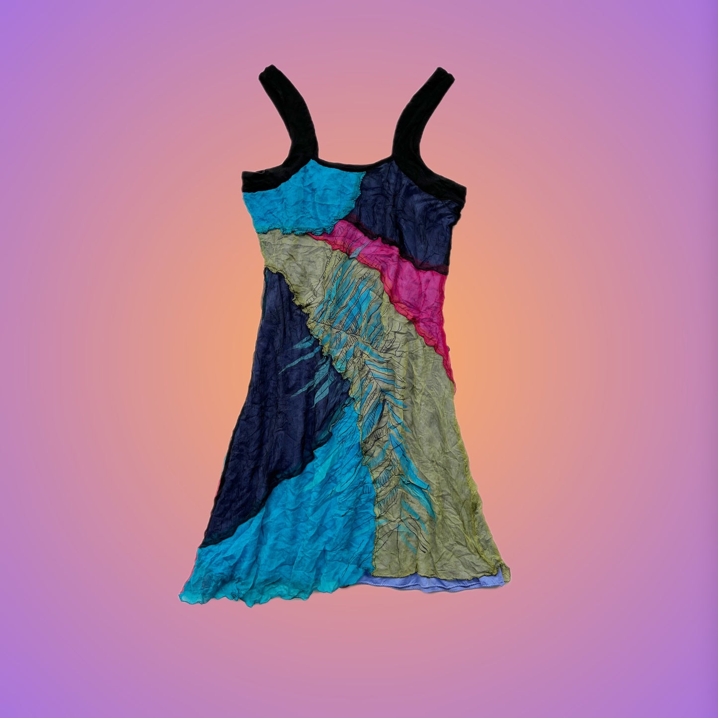 DRESS M SAVE THE QUEEN