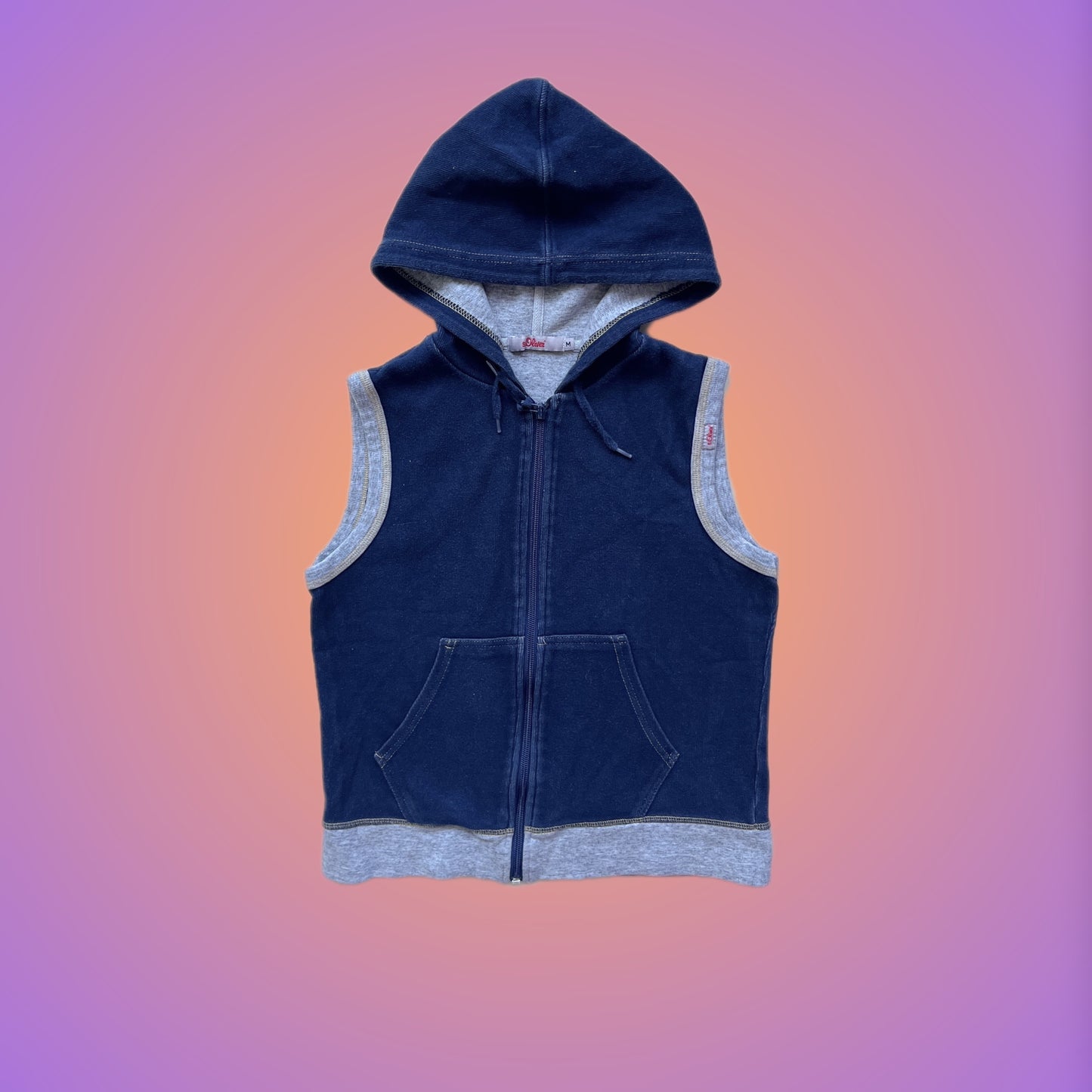 VEST M