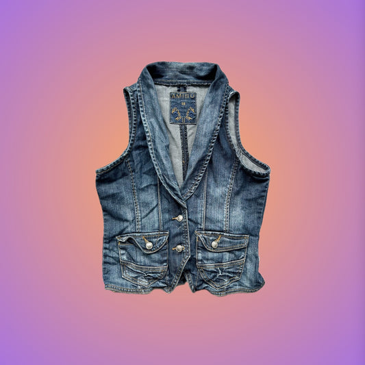 VEST M
