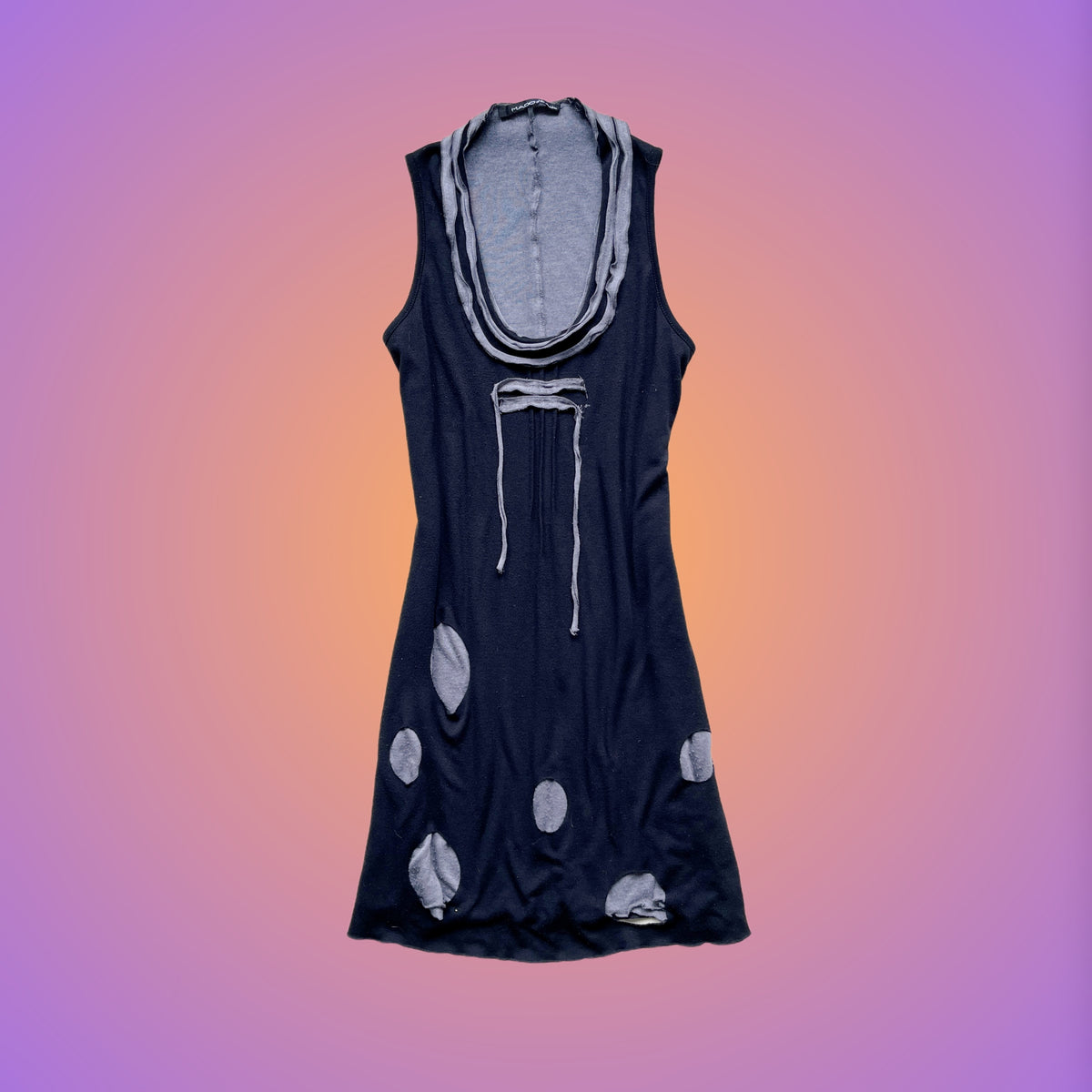 DRESS M