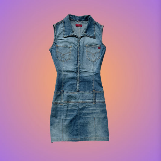 DRESS M