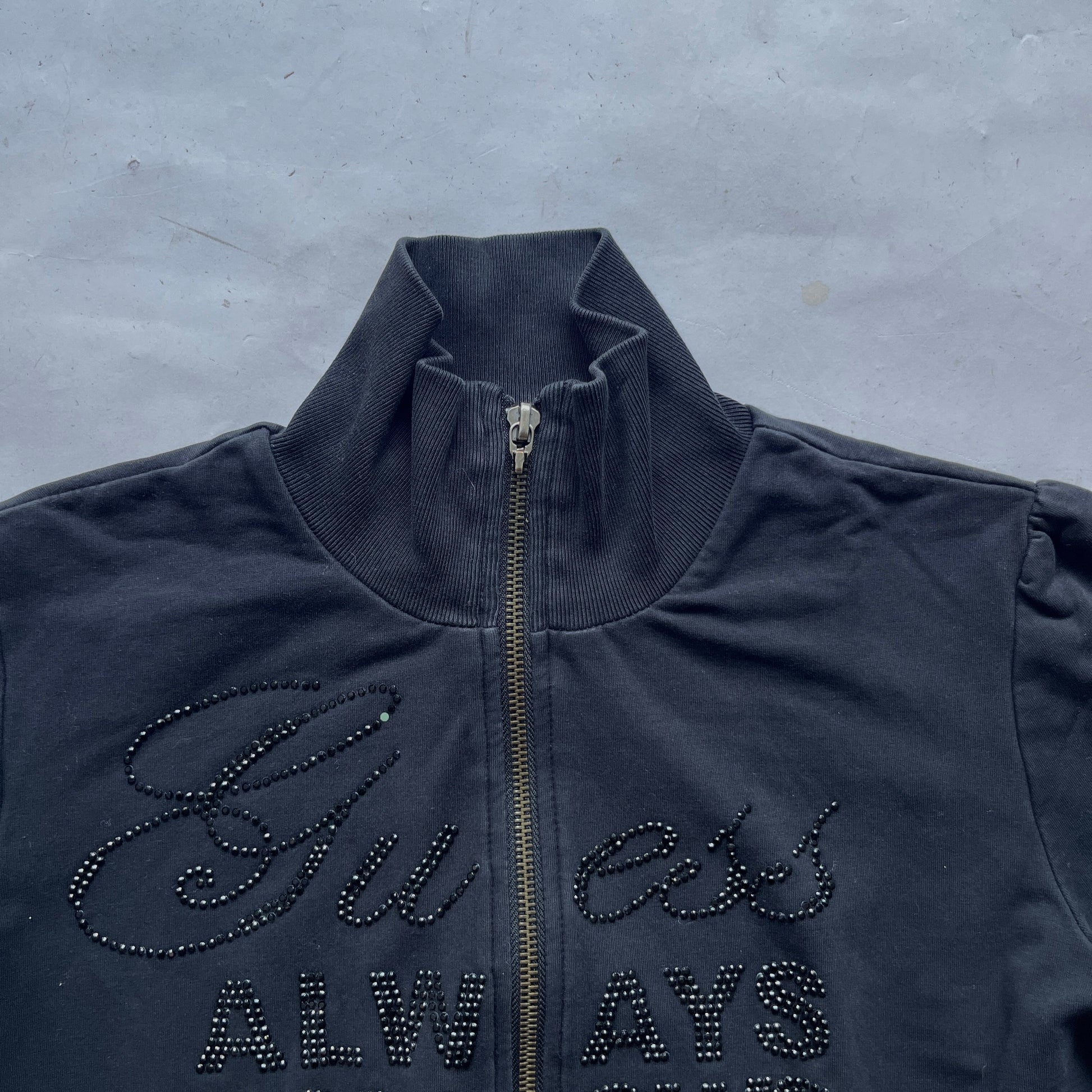 ZIP UP M