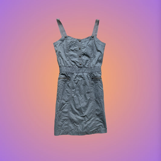 DRESS M