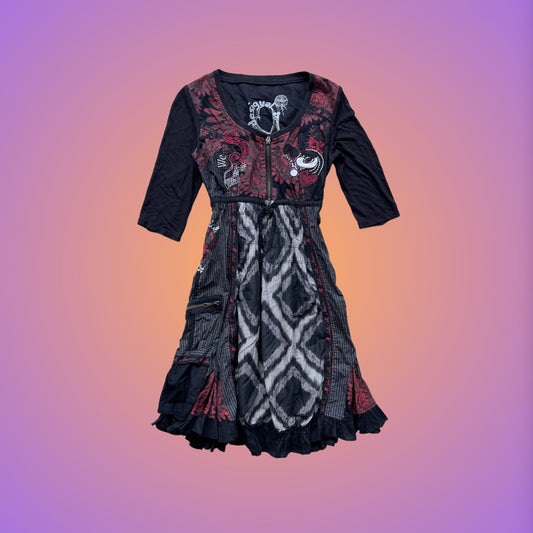 DRESS M