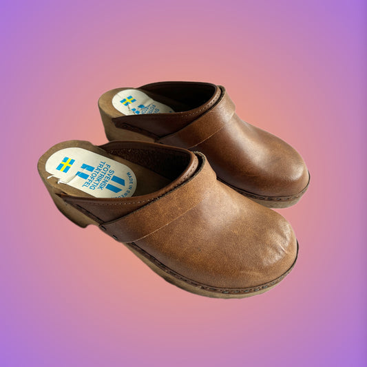 SHOES EU38 UK4