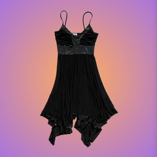 DRESS M