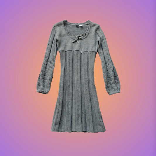 DRESS M