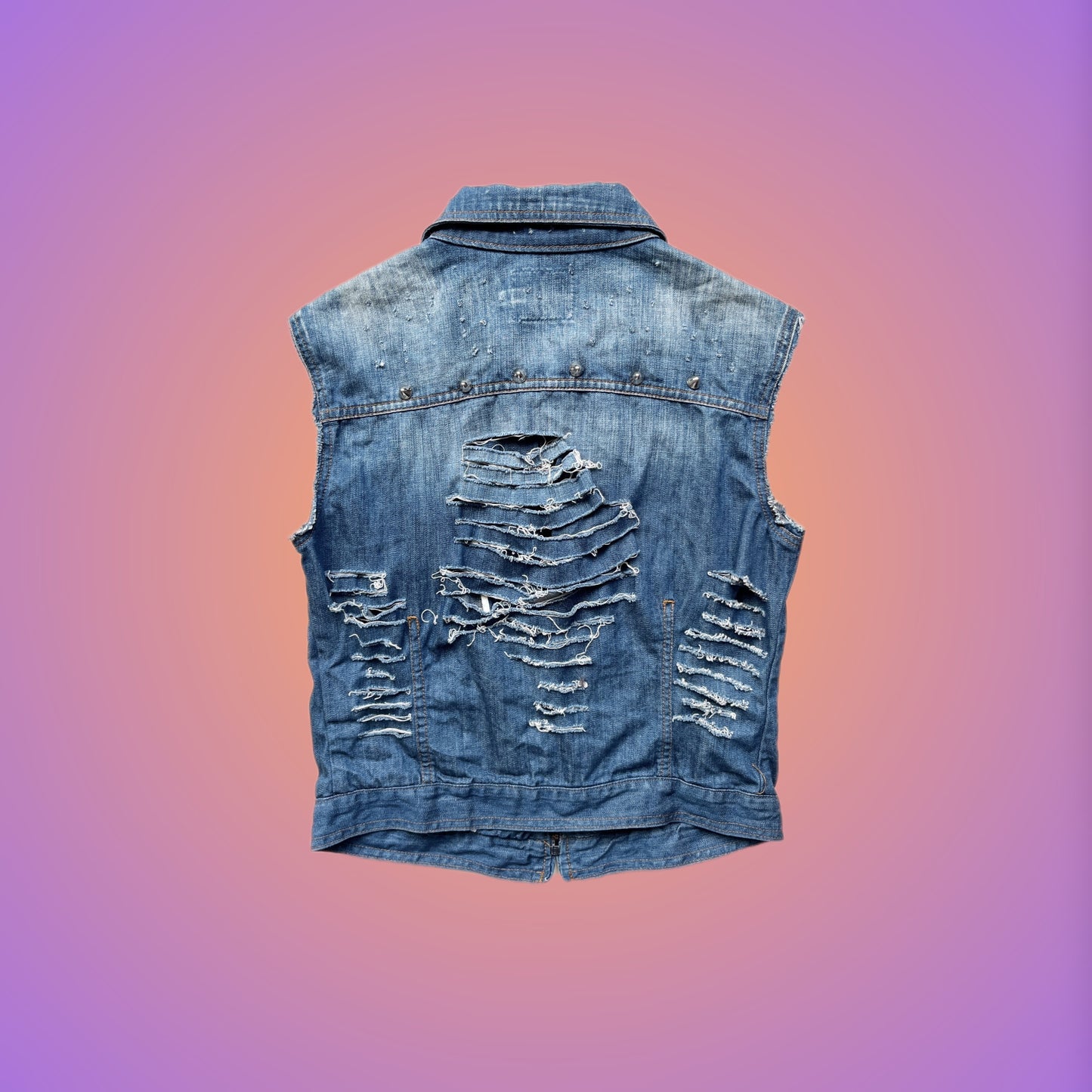 VEST M