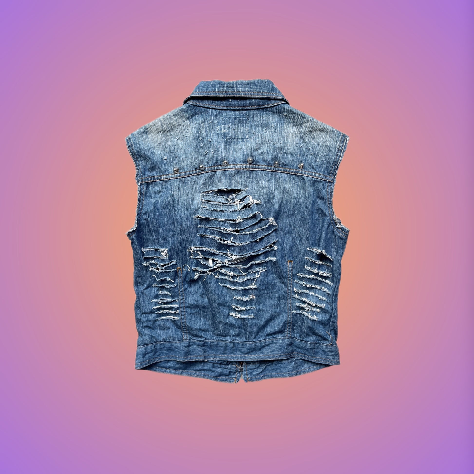 VEST M