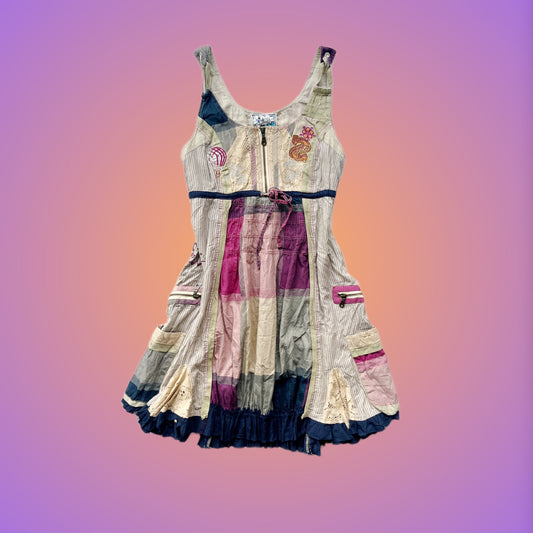 DRESS M