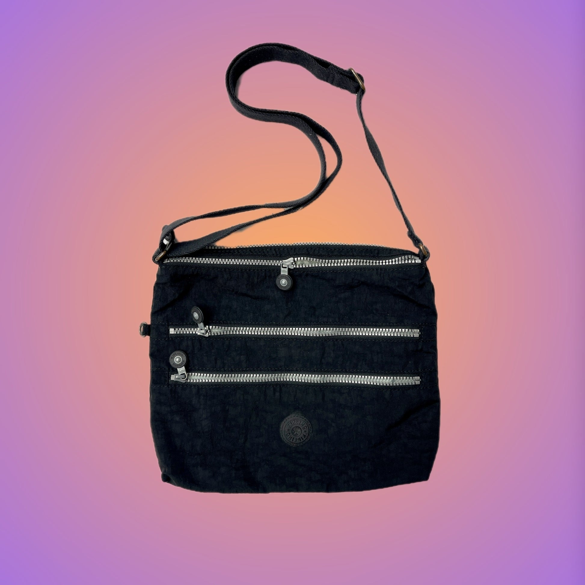 BAG M