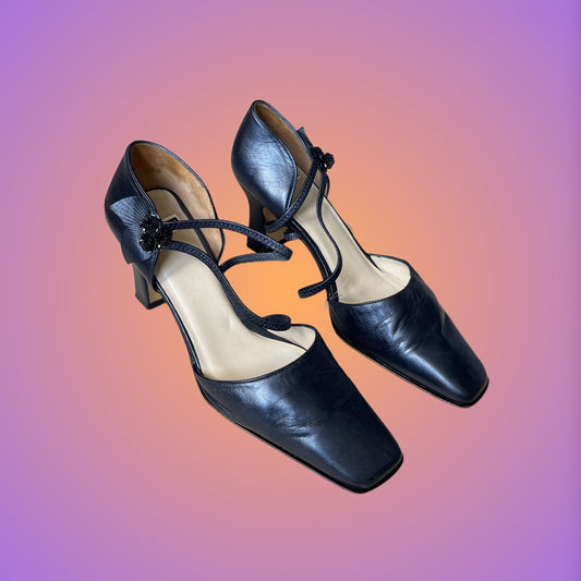 SHOES EU40 UK7