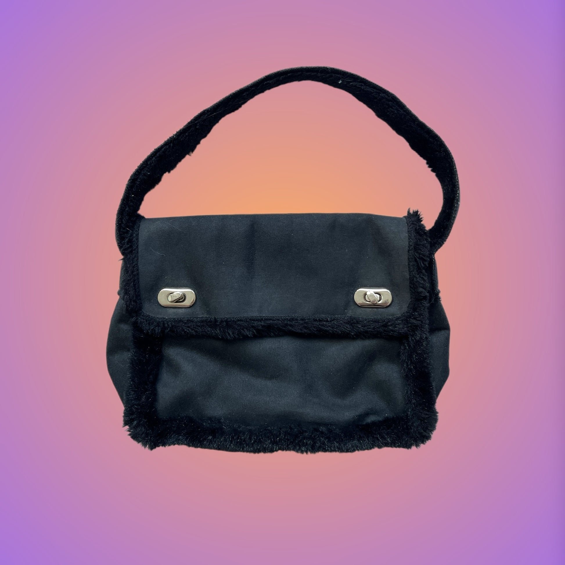 BAG M