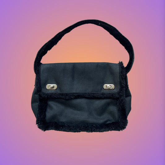 BAG M