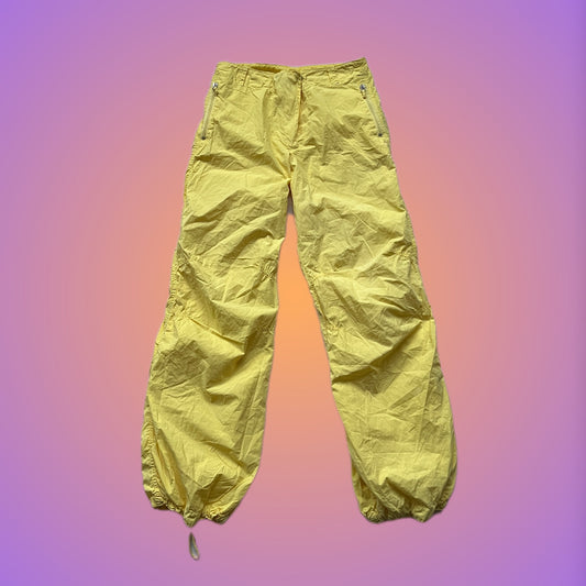 TROUSERS M from pliswholesale - Italian & euro Y2K supplier 💚