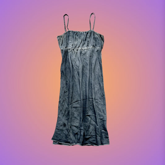 DRESS M