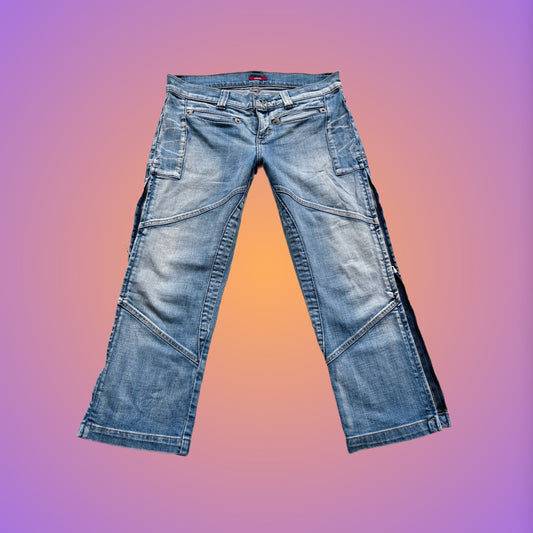 CAPRIS M