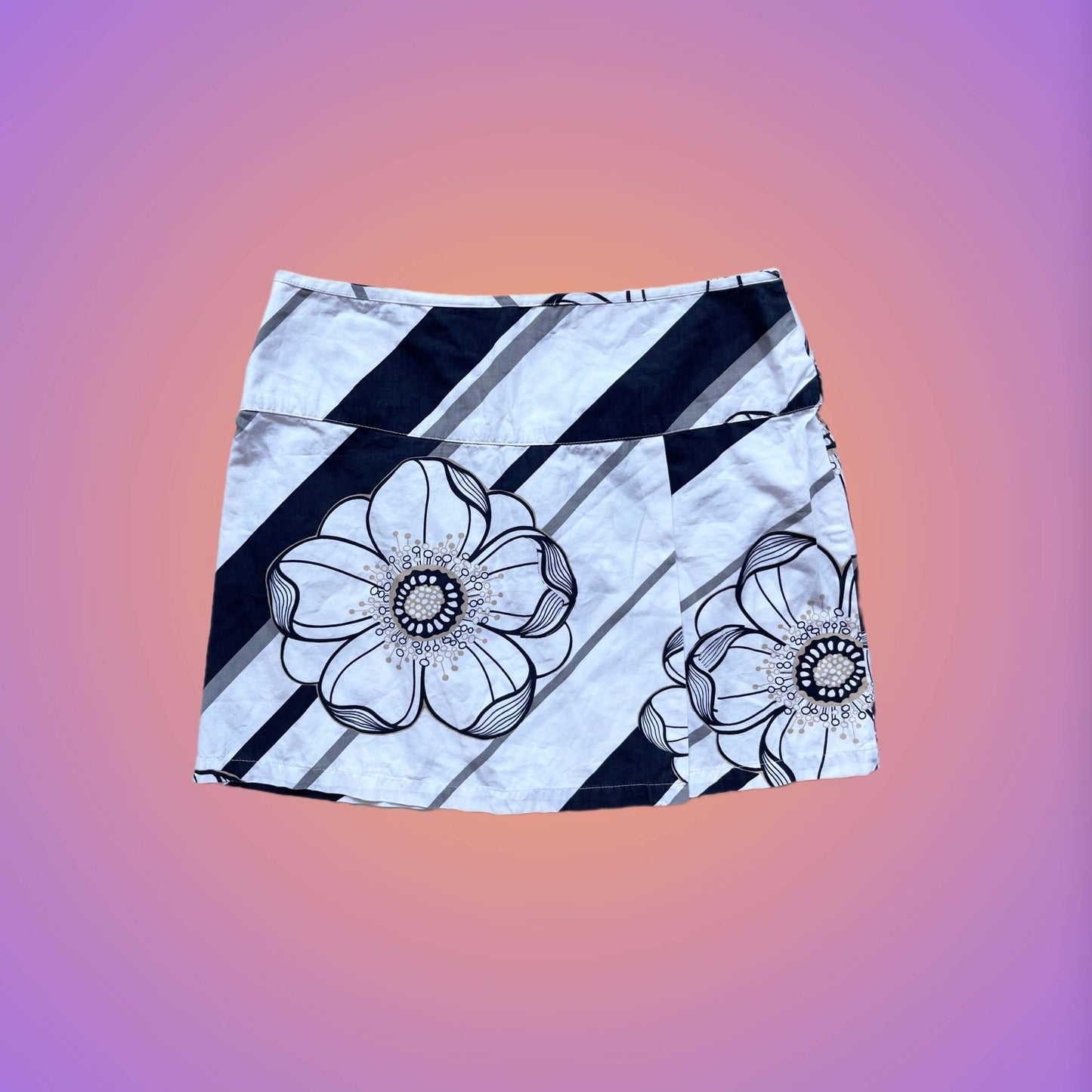 MINI SKIRT M from pliswholesale - Italian & euro Y2K supplier 💚