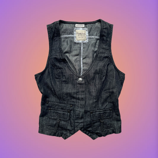 VEST M